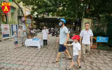 Diễn tập phương án đón trẻ mầm non, tiểu học trở lại trường
